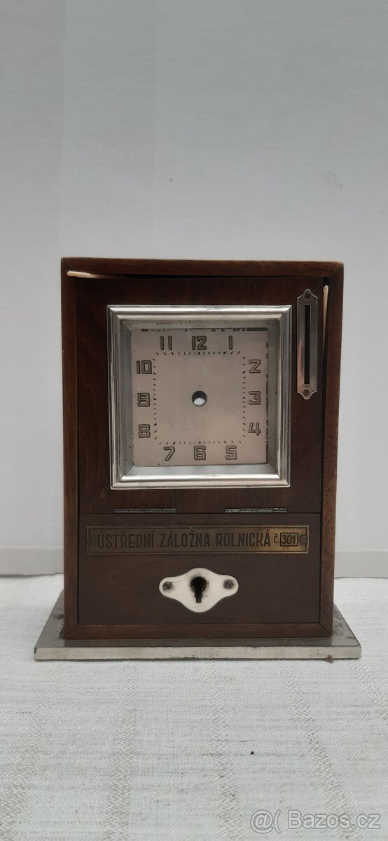 Dřevěné hodiny - pokladnička (bez strojku)