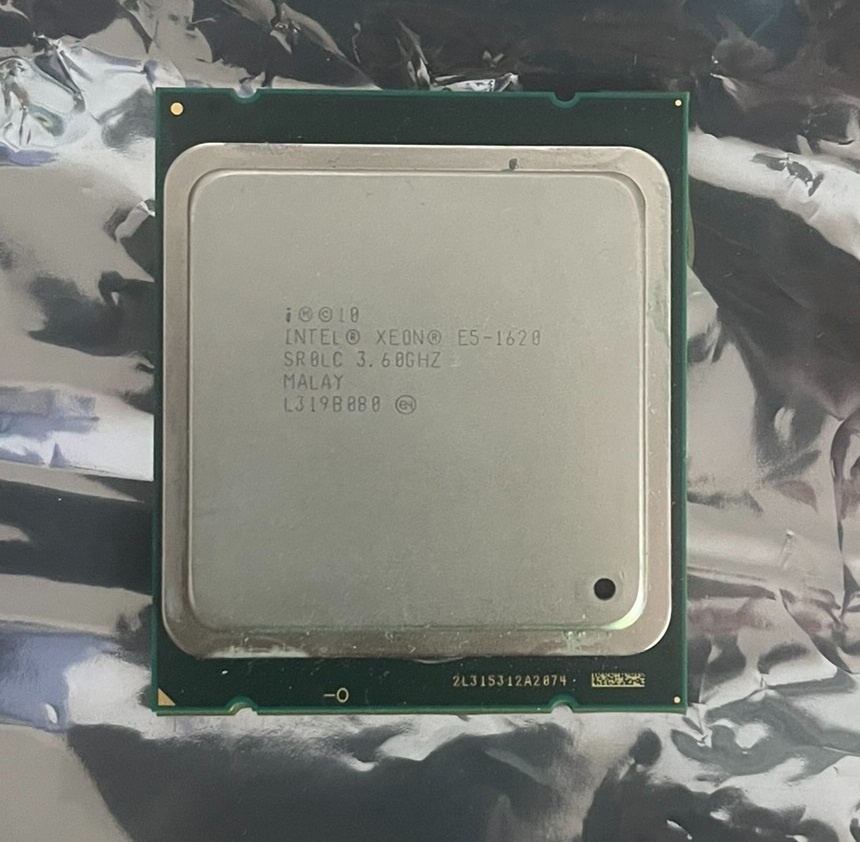 Intel Xeon E5-1620 4C/8T