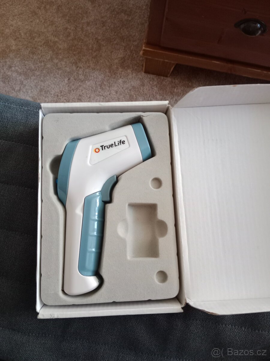 Digitální teploměr