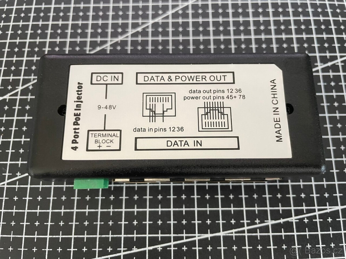 PoE injektor 4 portový