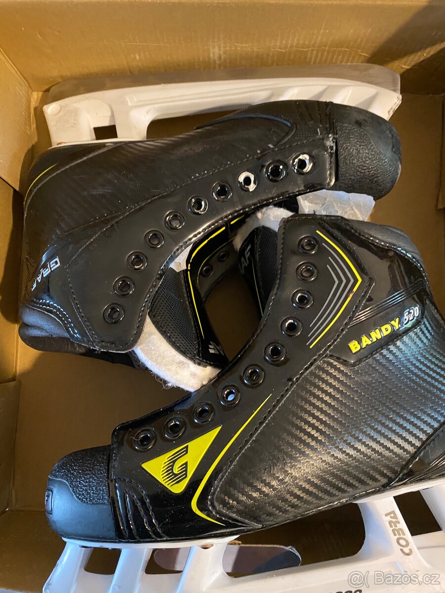 Brankářské brusle graf 520
