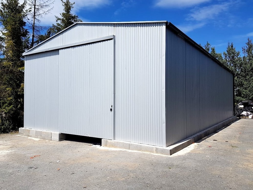 Plechová hala 8×16m – stříbrný