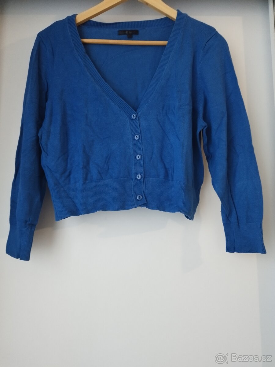 Svetrové bolerko s dlouhým rukávem