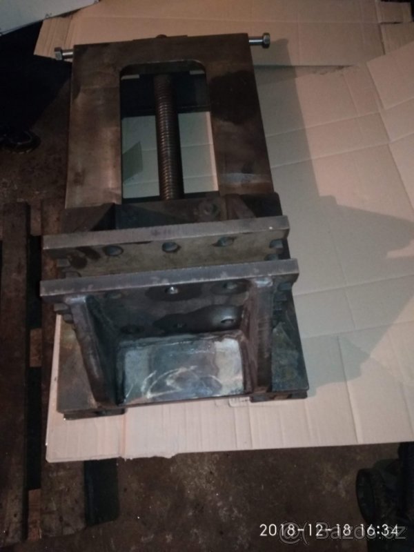 Prodam strojni konstrukcni monster sverak 300mm