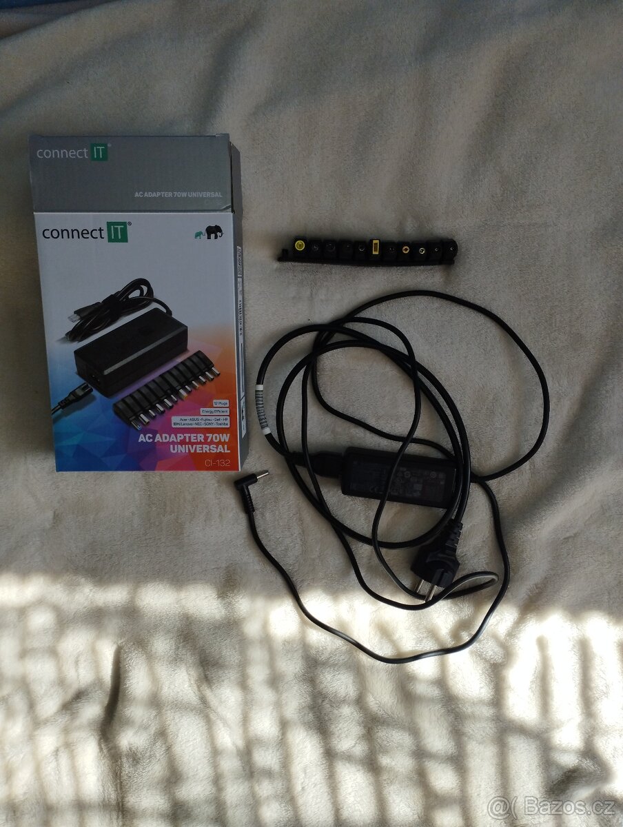 adaptery na notebooky + nabíječka na notebook