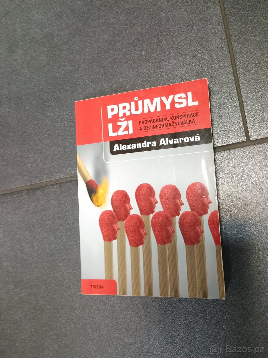 Průmysl lži