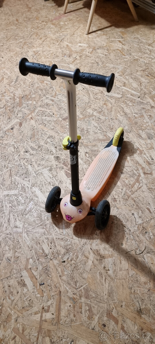 Dětská koloběžka