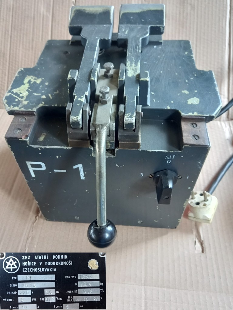 Páječka pásových pil P1