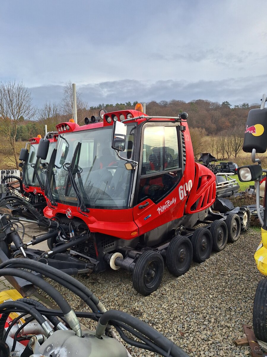 Rolba Kassbohrer Pistenbully 600 polar
