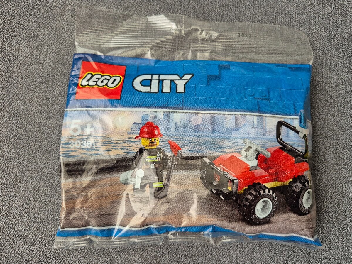 Lego City 30361. Hasičská čtyřkolka