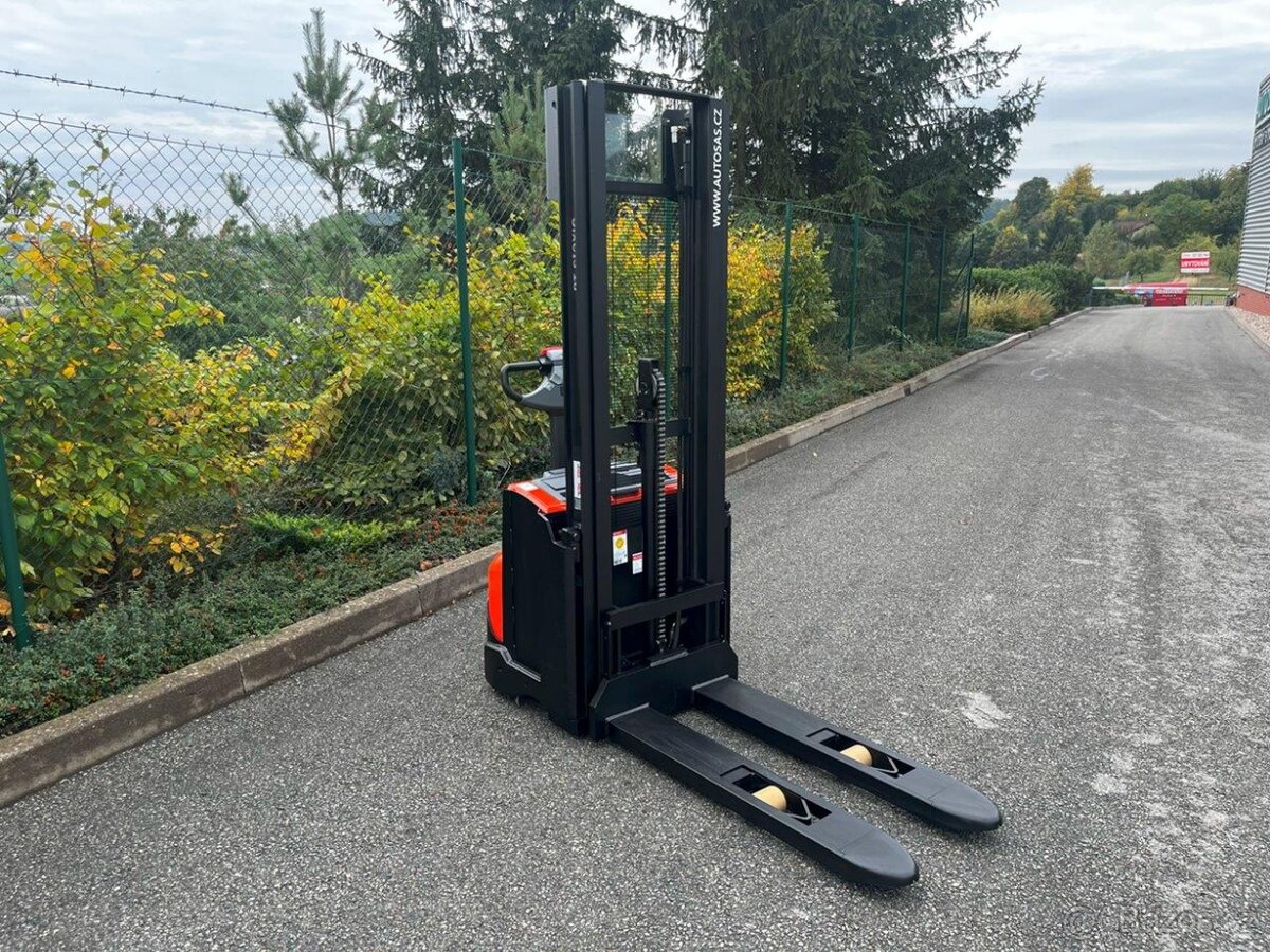 Elektrický vysokozdvižný vozík BT Staxio SWE 120 |PS5817|