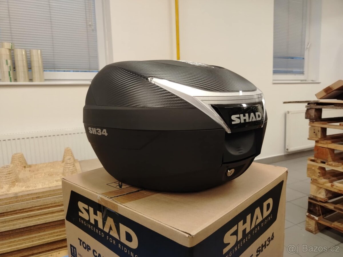 nový kufr SHAD SH34 - s drobnou vadou na kráse