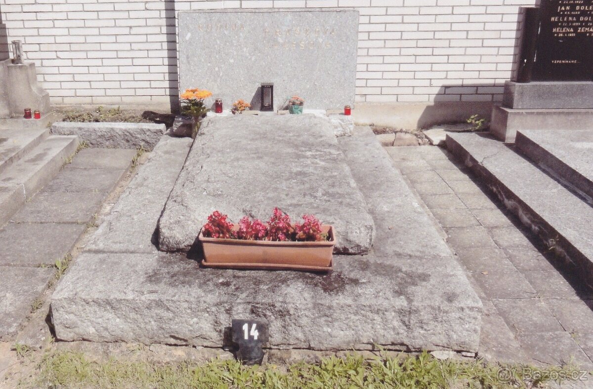 Prodám HROB na hřbitově Praha - Petrovice