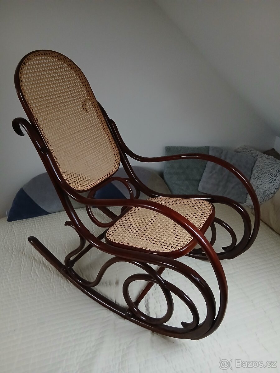 Prodám houpací křeslo Thonet