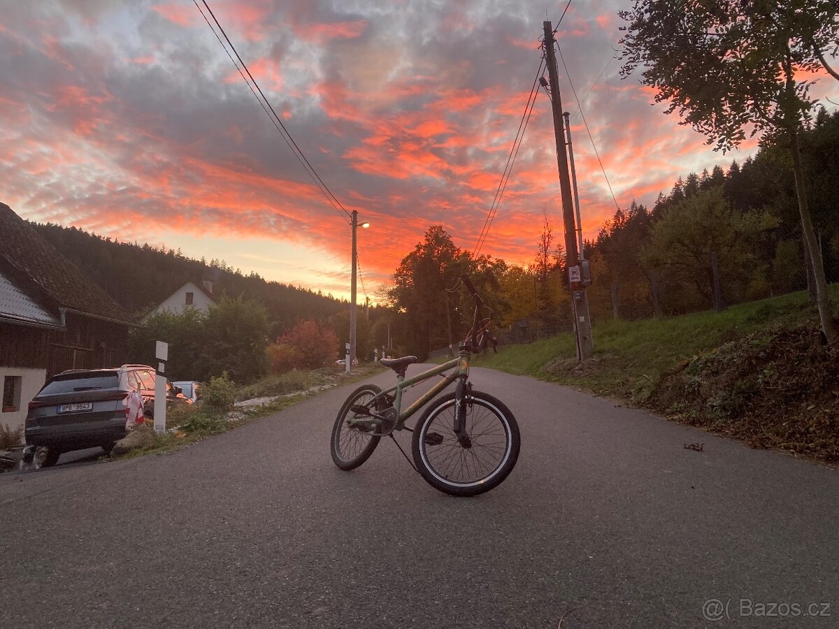 Bmx kolo caprio totem