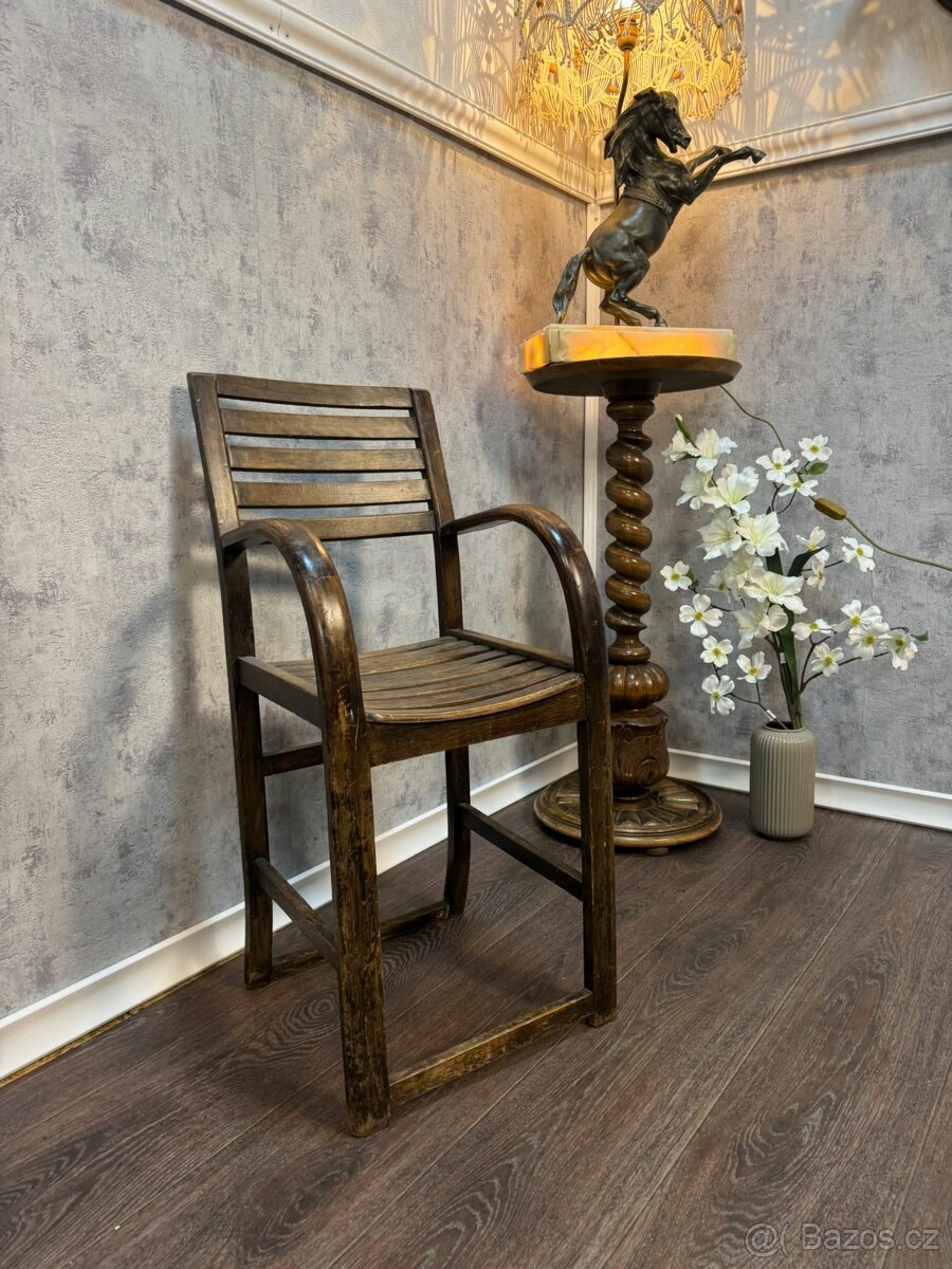 Starožitná dětská dřevěná židle (140038)