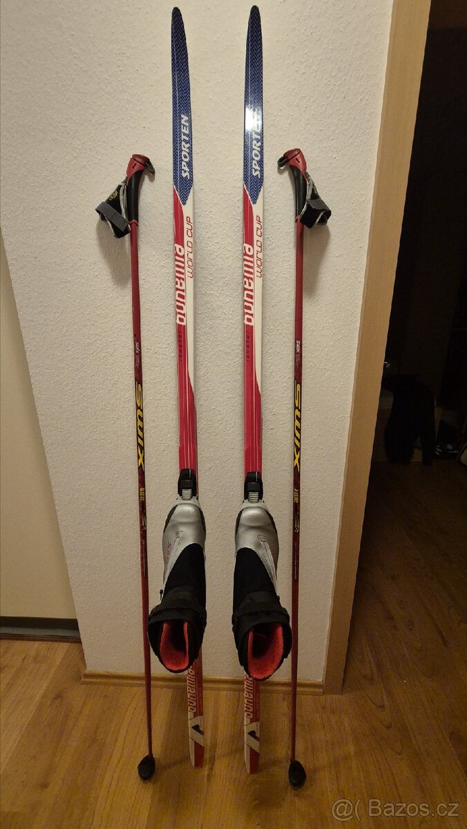 Set běžky, boty a hůlky