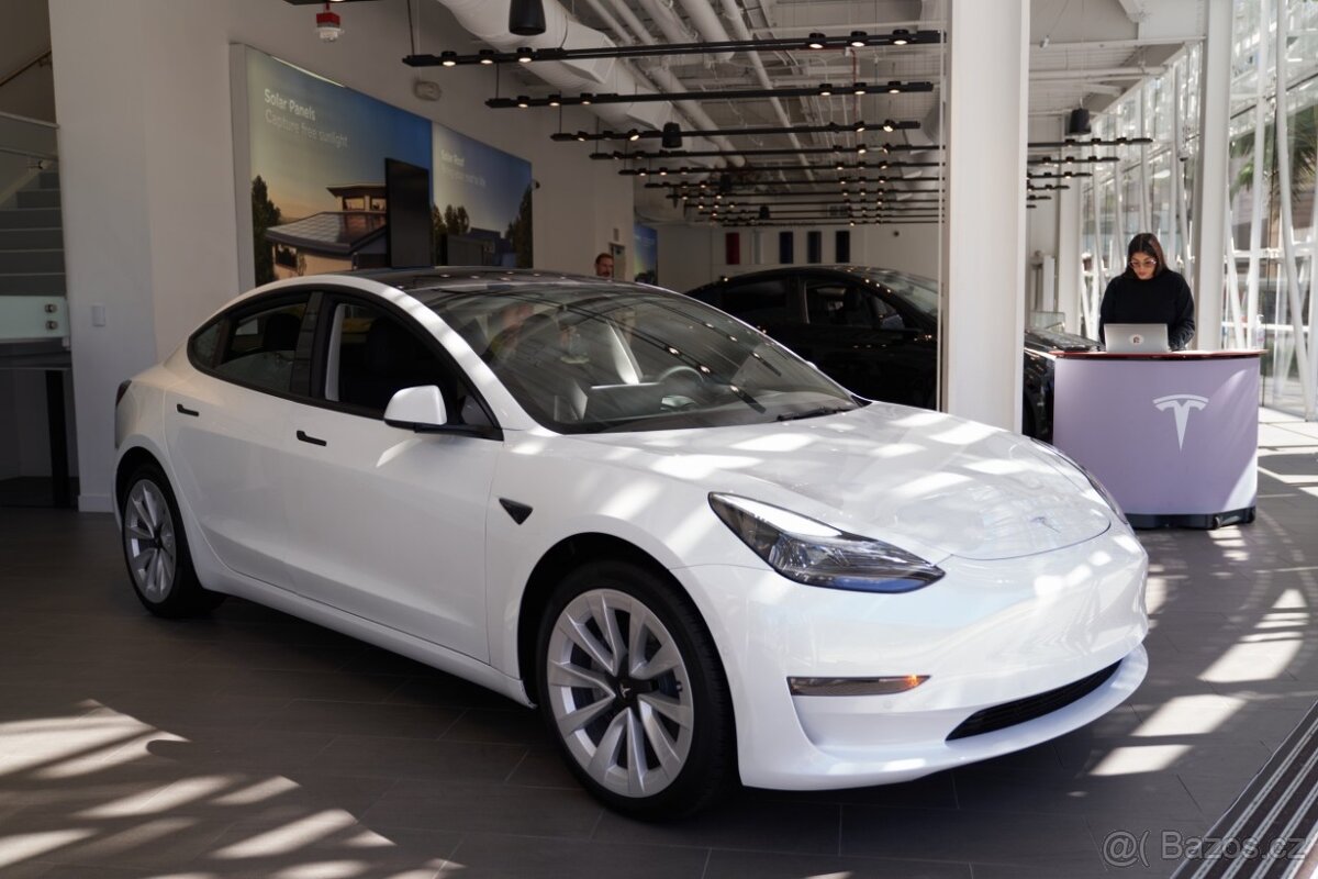 Koupím Tesla Model 3
