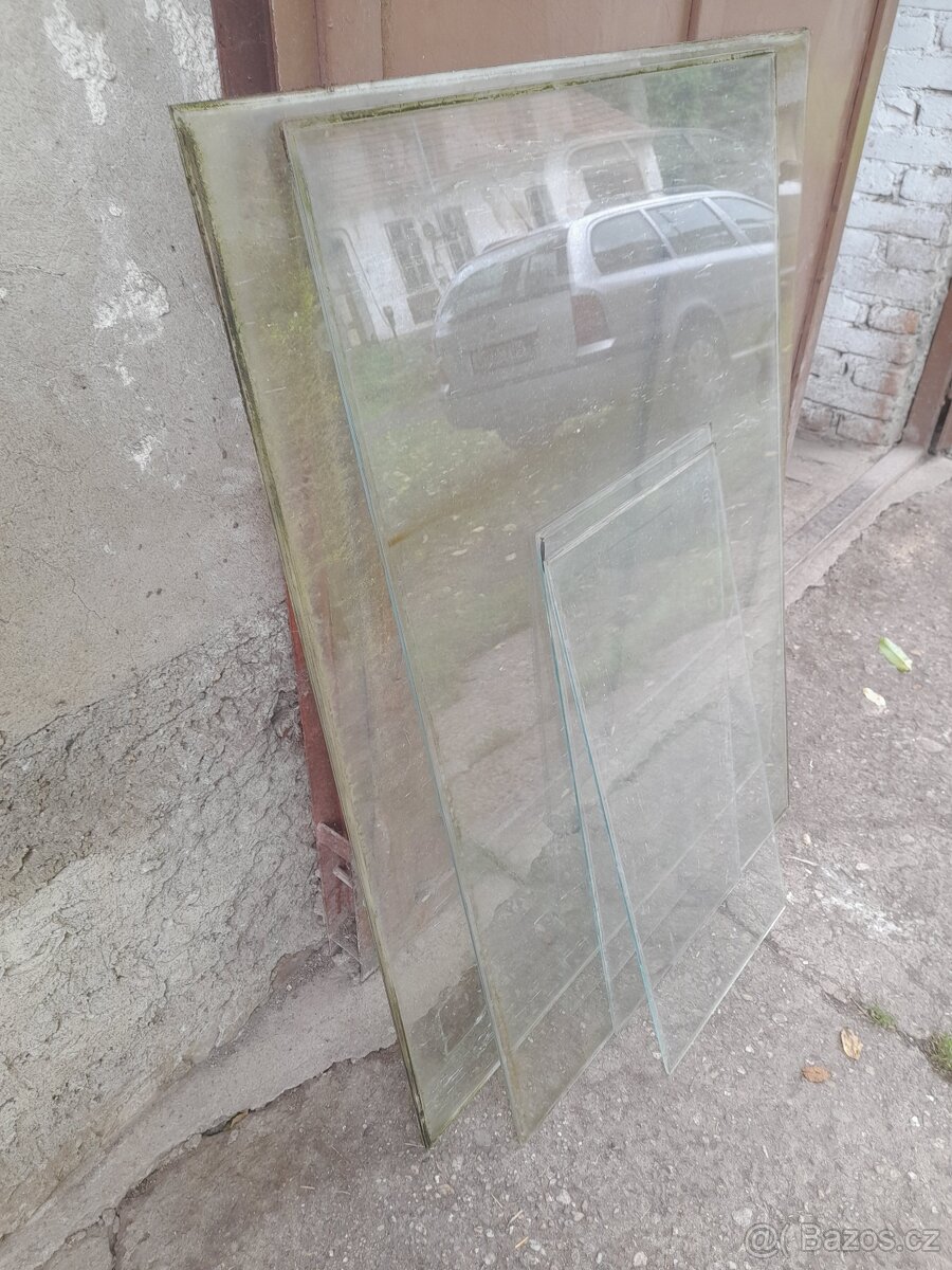 Kabinová skla na HON UN 053