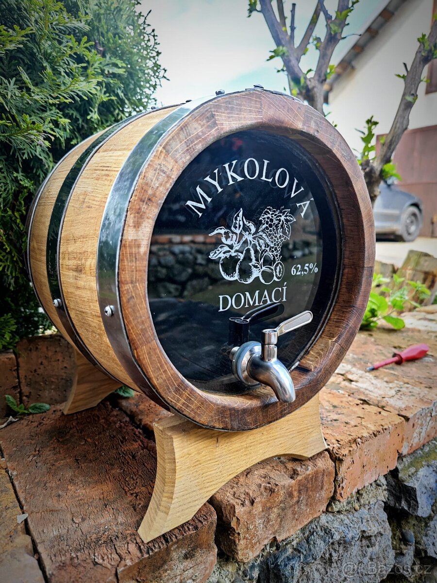 Dubový sud so skleneným čelom