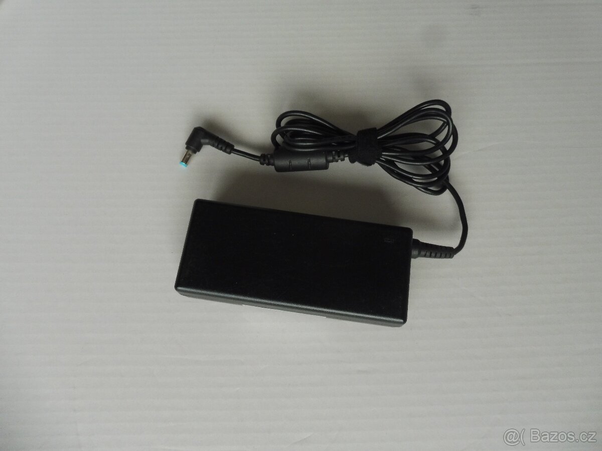 Nabíječka Acer 19V - 4,74A, 90W k notebooku