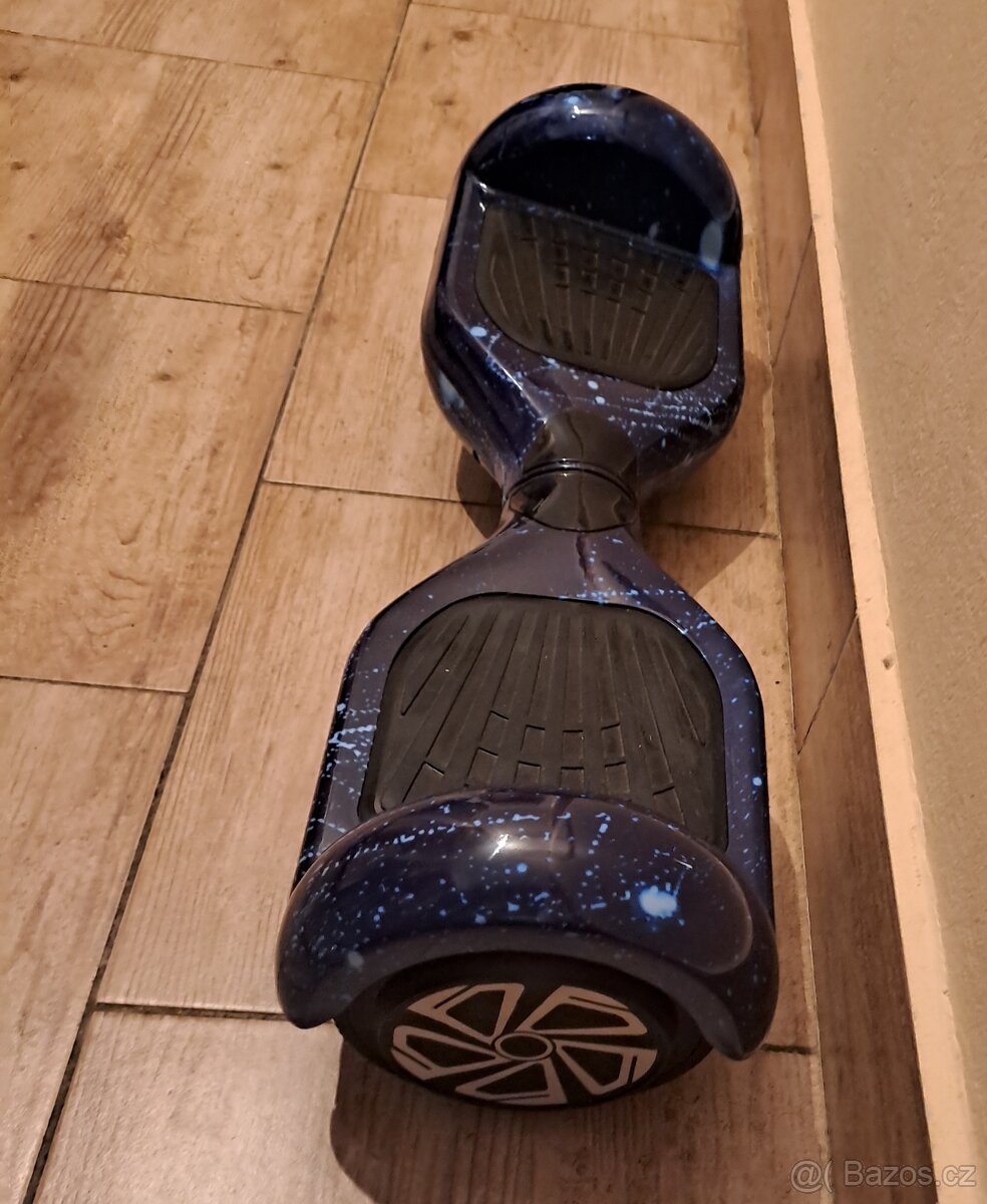 Hoverboard HECHT modry galaxy