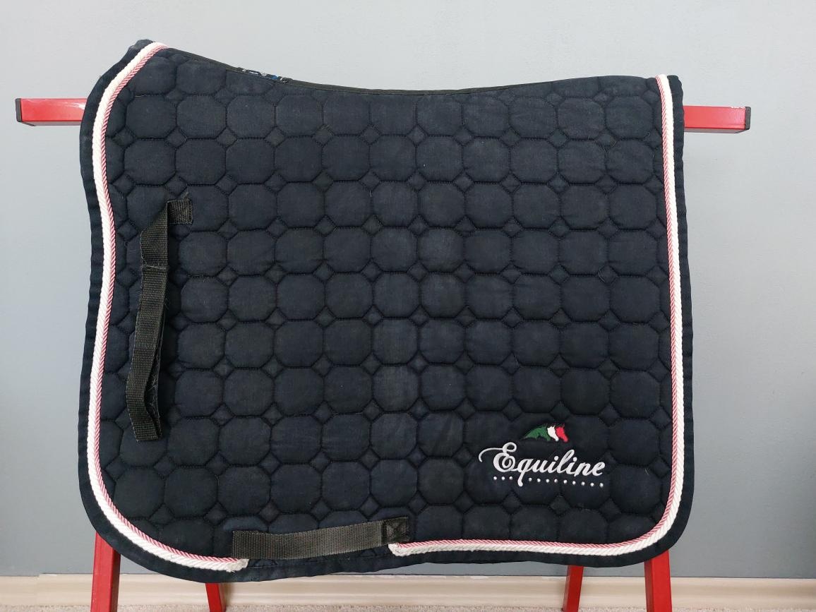 Prodám drezurní dečku Equiline