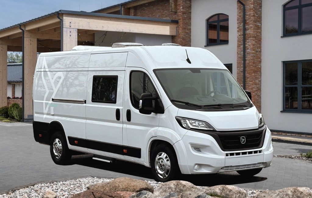 Affinity Freedom 6.4 - super nenápadná obytka