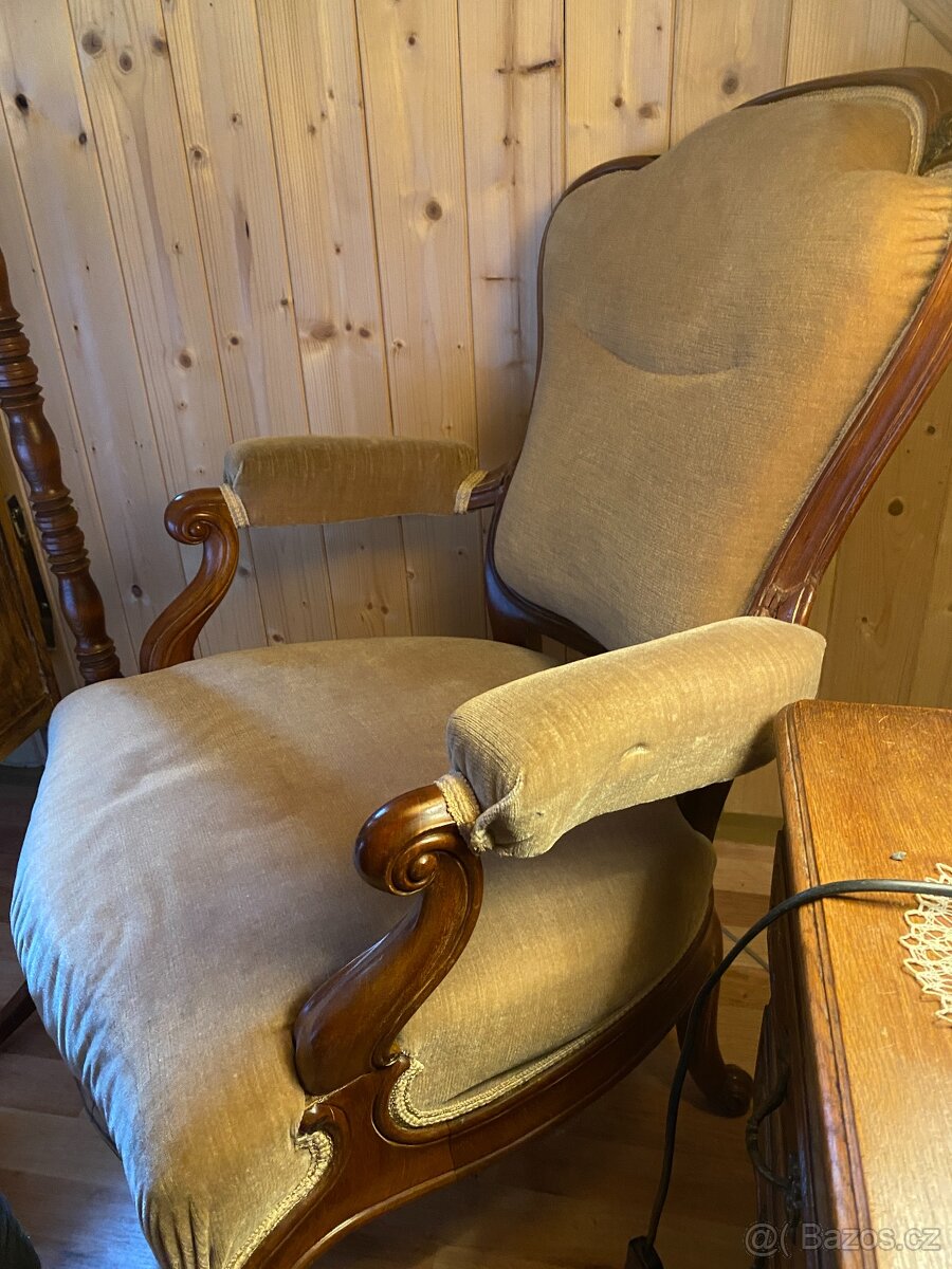 Starožitné křeslo křeslo ve stylu Biedermeie