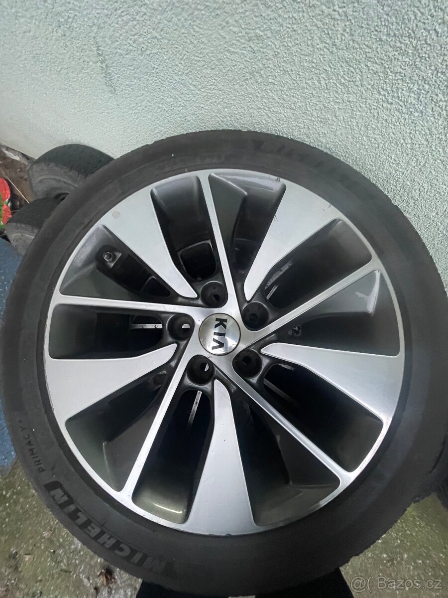Alu orig. KIA R18