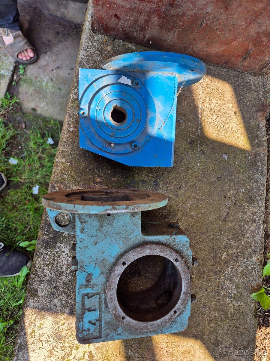 Úhlová převodovka