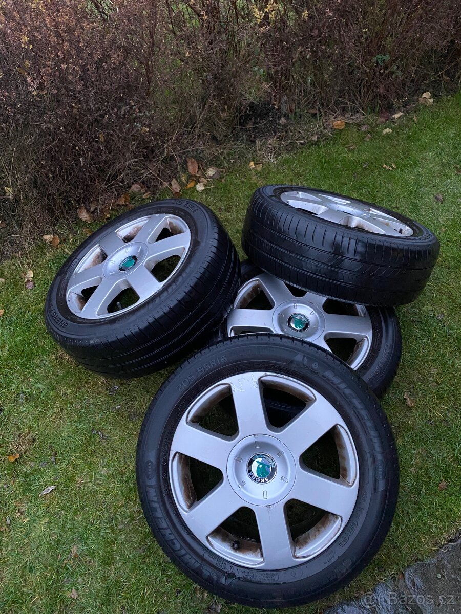 Kola Octavia 2 R15 5x112