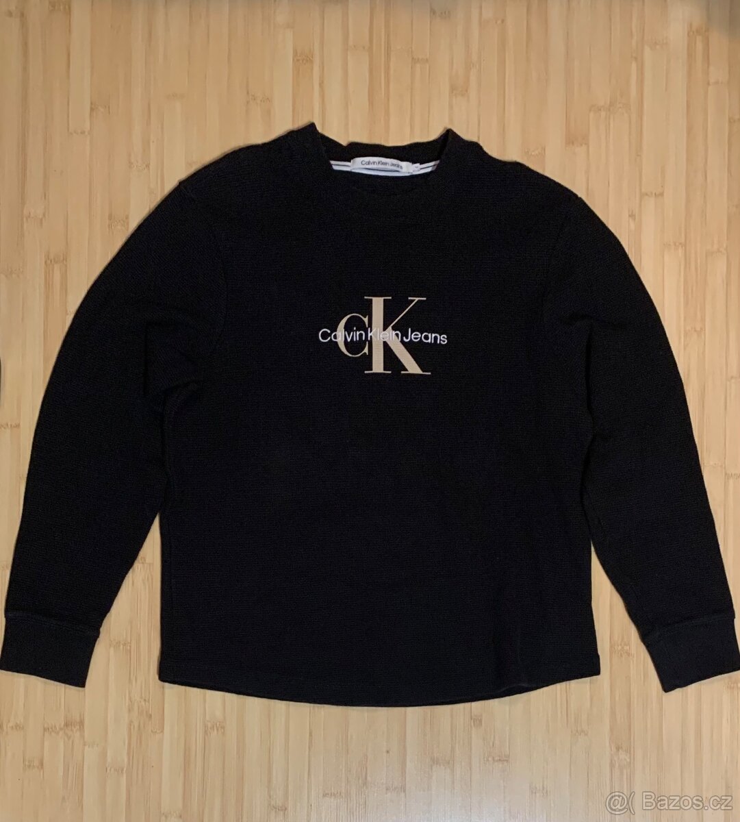 Mikina, svetr, triko zn. Calvin Klein vel.M