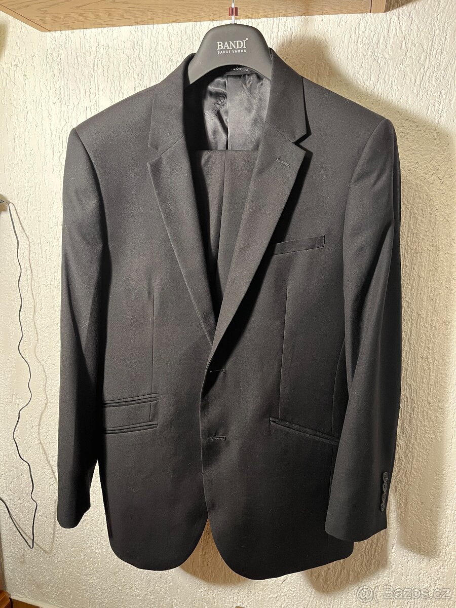 společenský oblek pro studenta