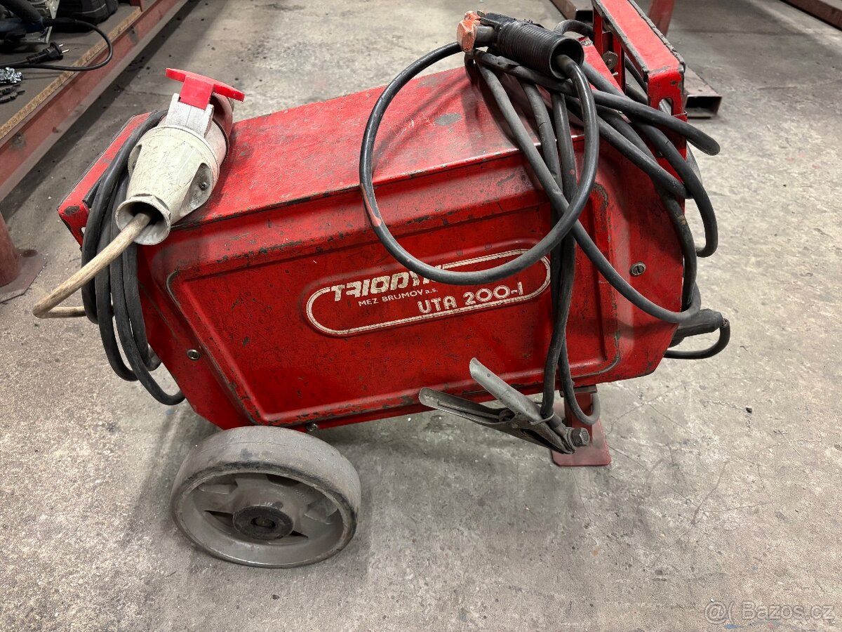 Svářečka MEZ Brumov Triodyn UTA 200-1