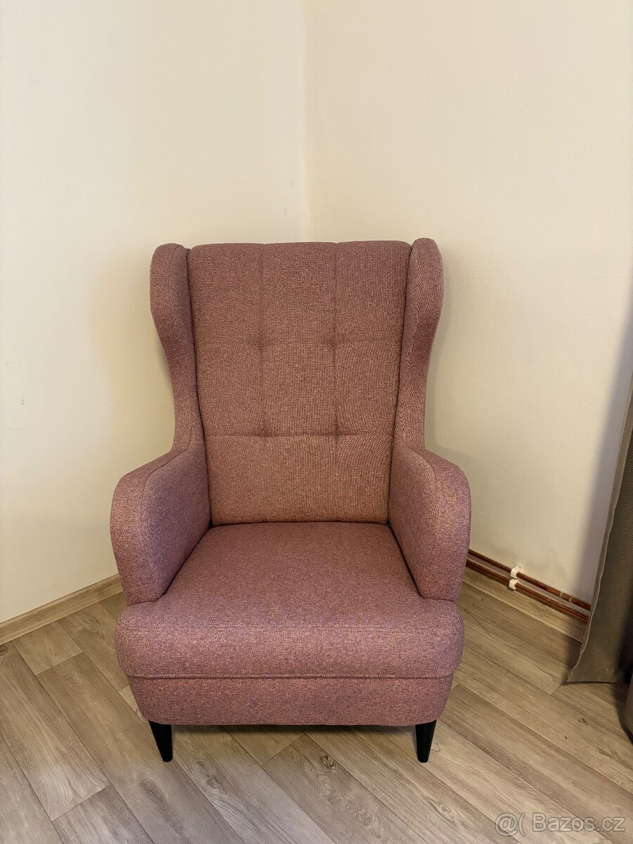 Křeslo ušák