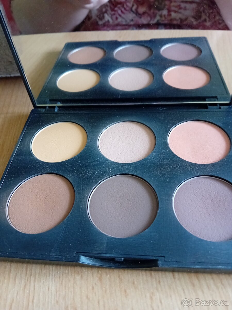 MAC Oční stínyStudio Fix Sculpt And Shape Contour Palette