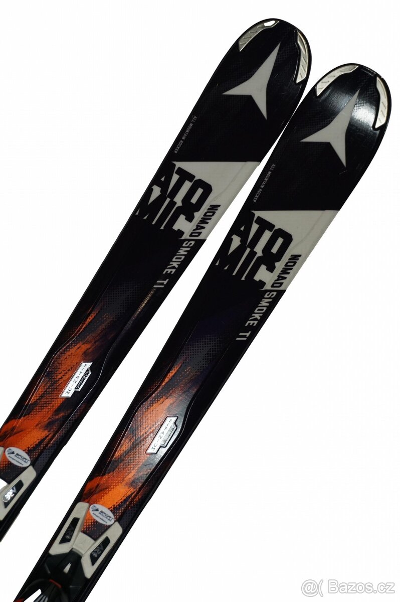 Carvingové lyže Atomic Nomad Smoke Ti