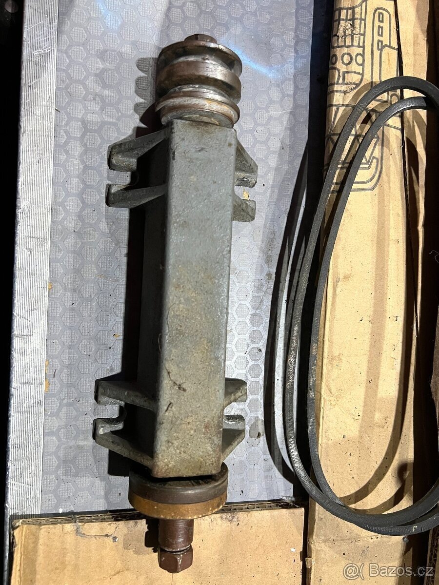 Hřídel s řemenicí