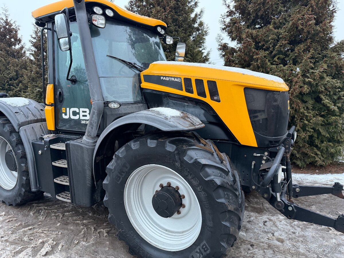 JCB FASTRAC 3230 Dovoz Nemecko RV 2014
