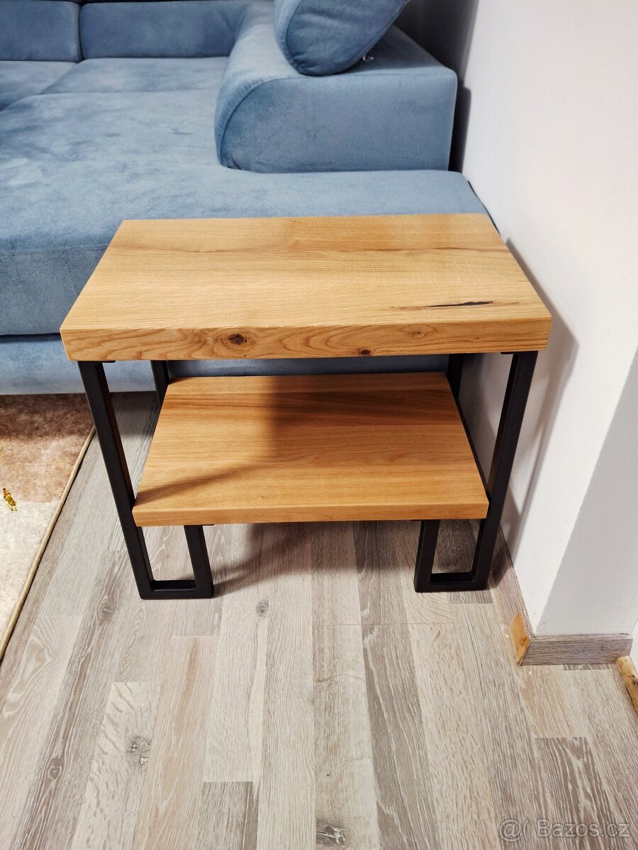 Odkládací stolek z dubu, 2 patra