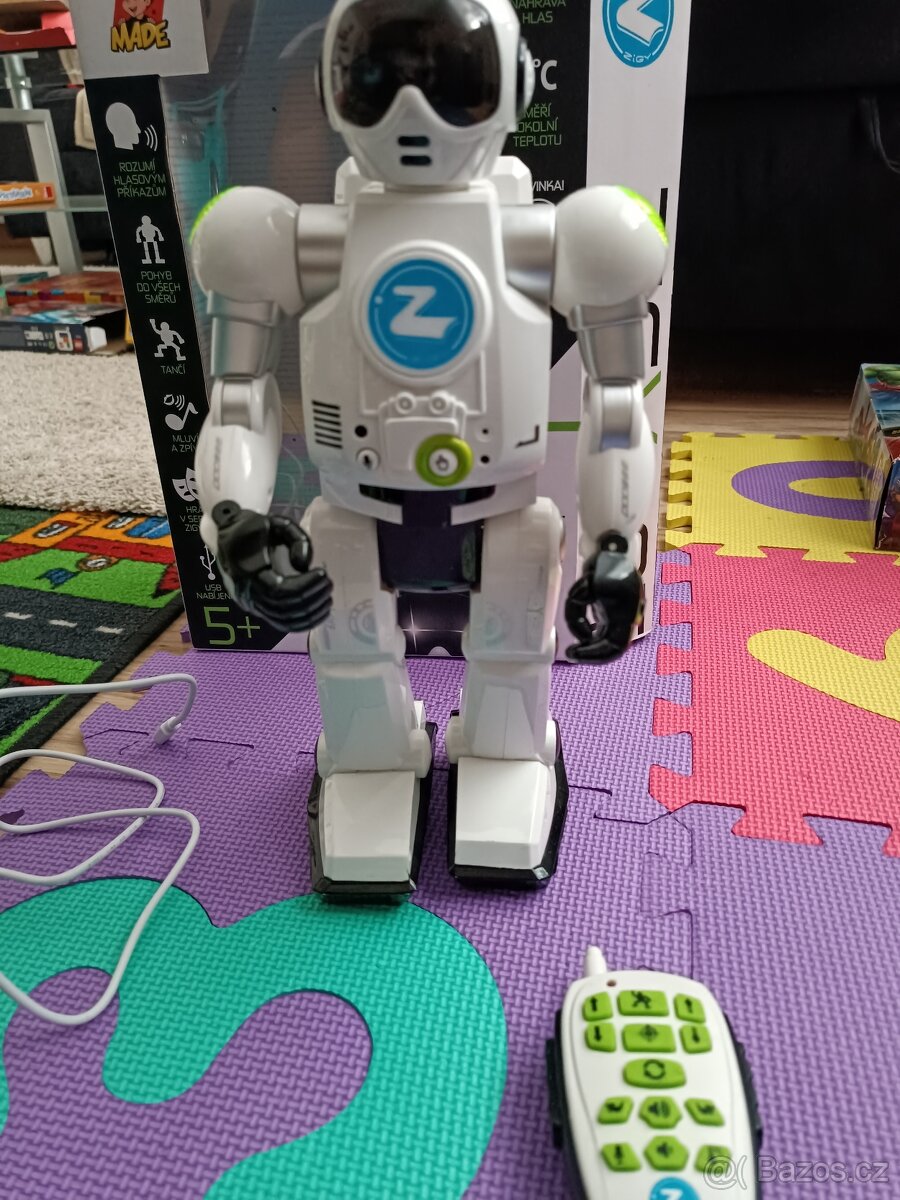 Interaktivní robot Made Zigy
