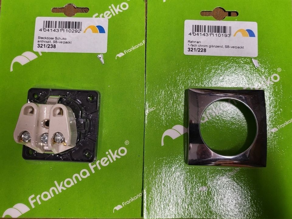 Berker 230V zásuvka+chromovaný rámeček do karavanu - nové