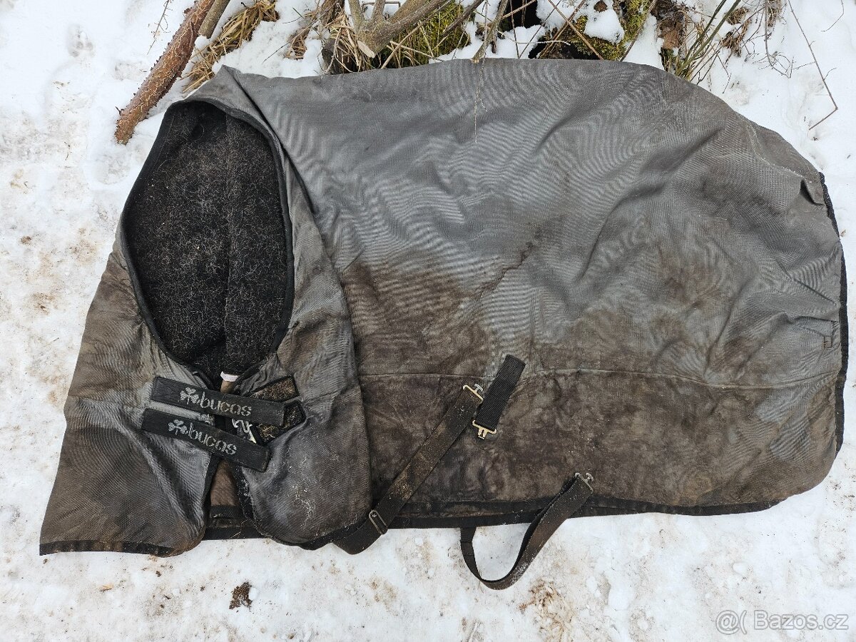 Bucas 200g vyběhová deka 145/150