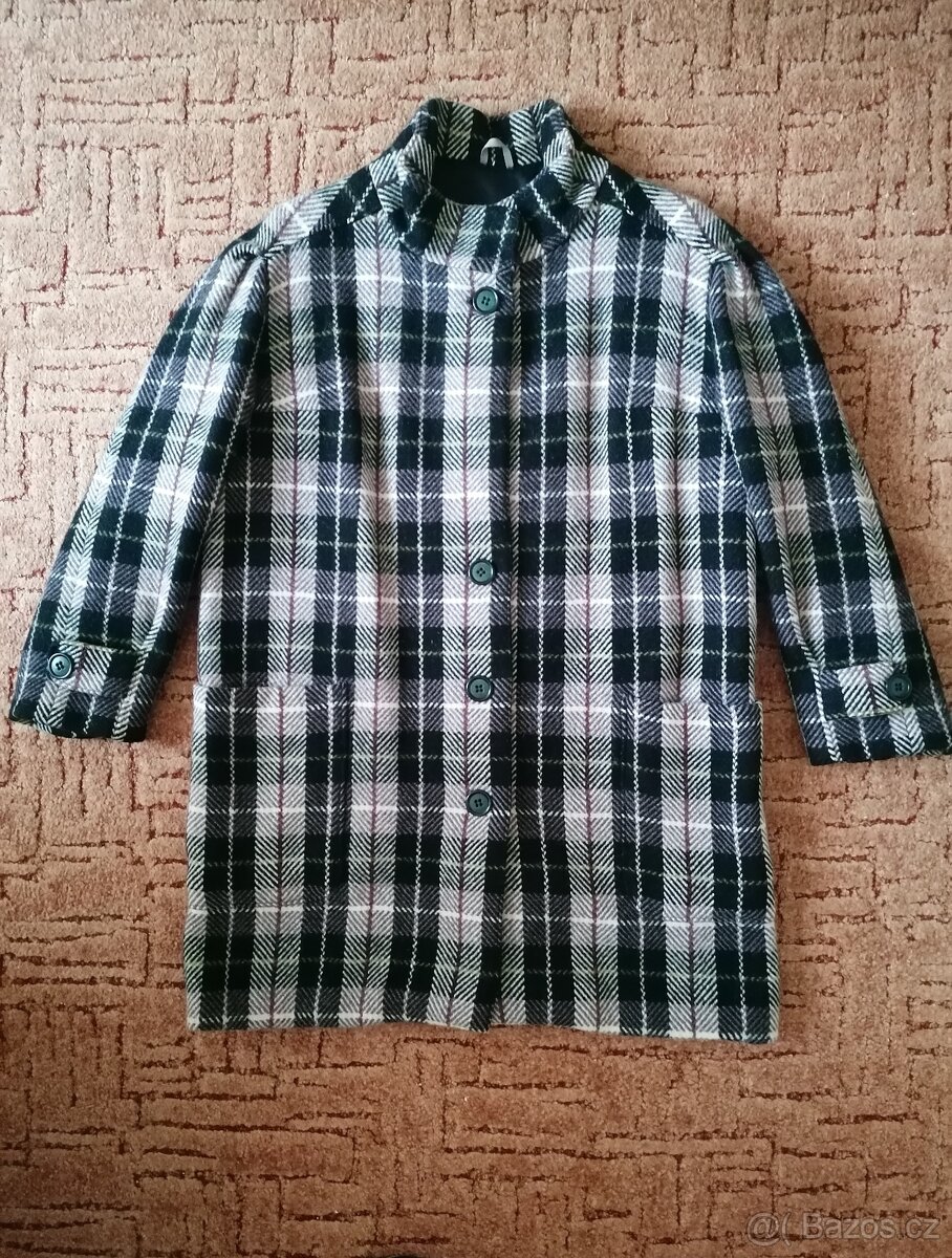 Dámský vlněný kabát s podšívkou