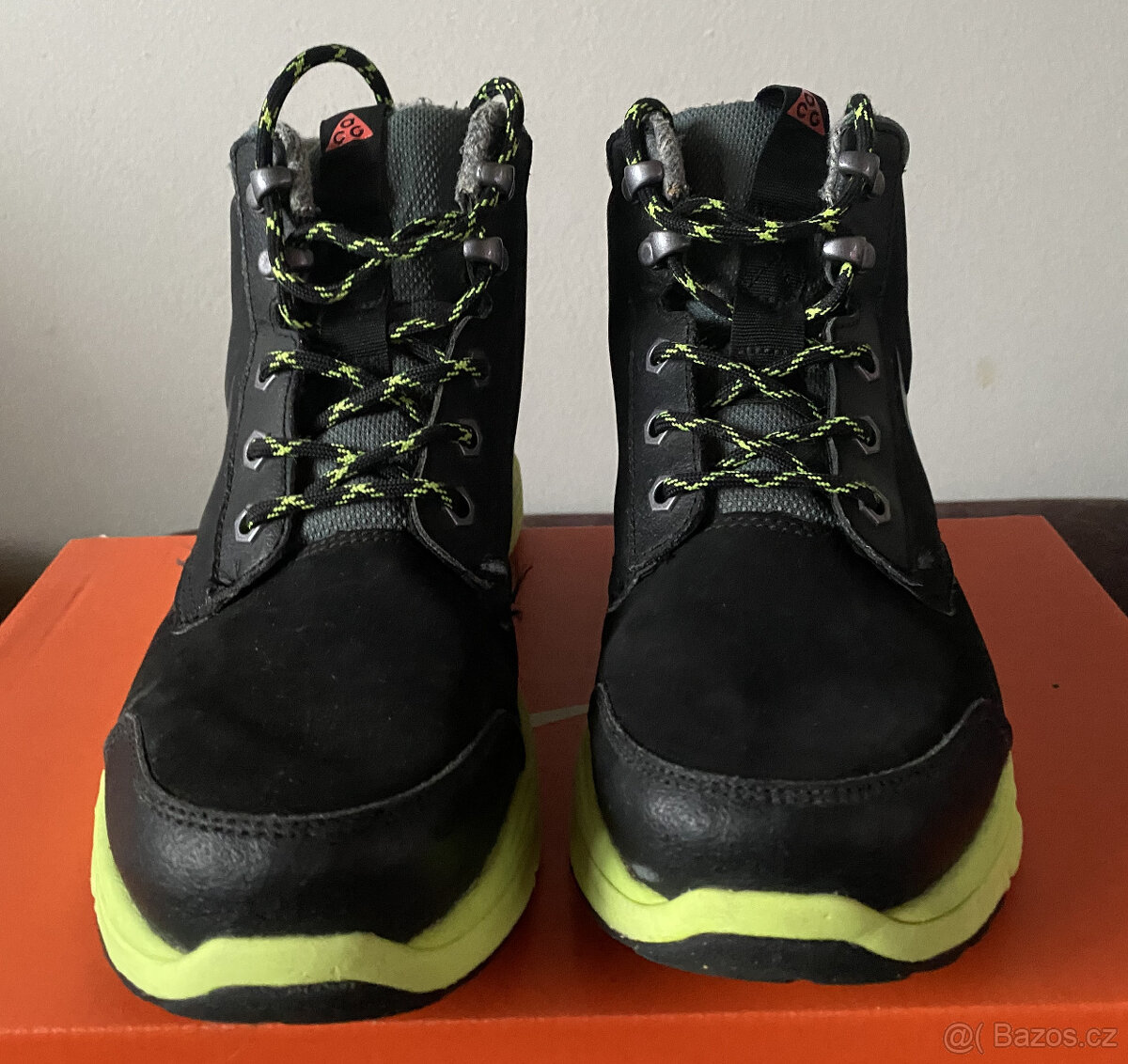 Nike - Dětské kotníkové boty vel. 38,5