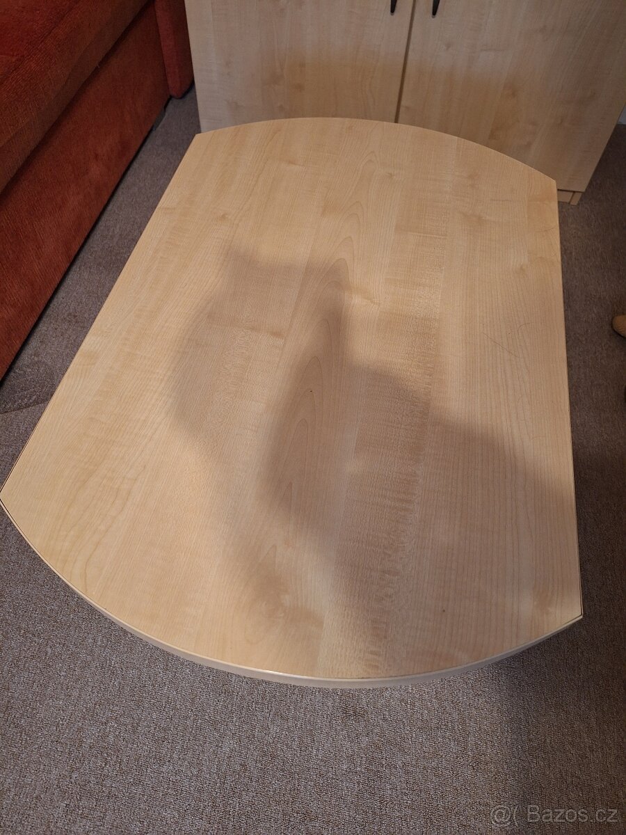 stůl konferenční