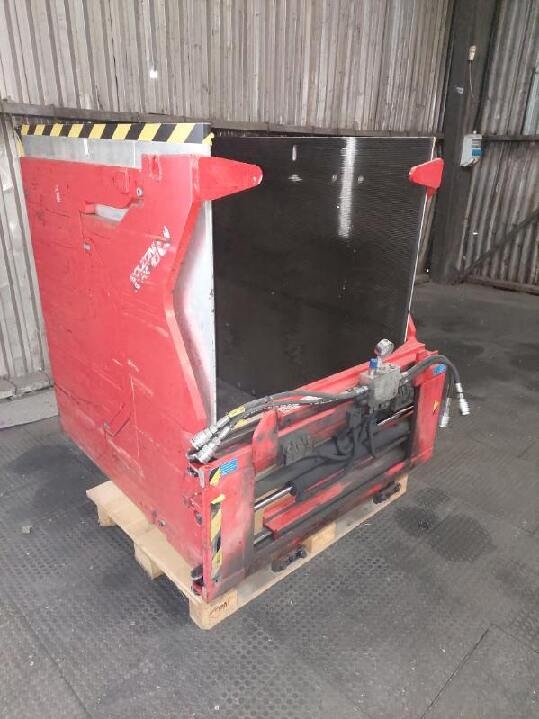 Kleště na kartony (Carton Clamp)