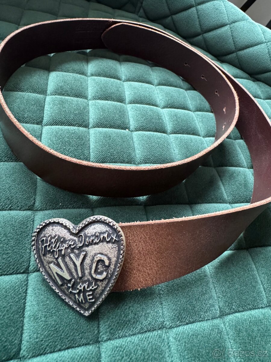 Dámský pásek Tommy Hilfiger