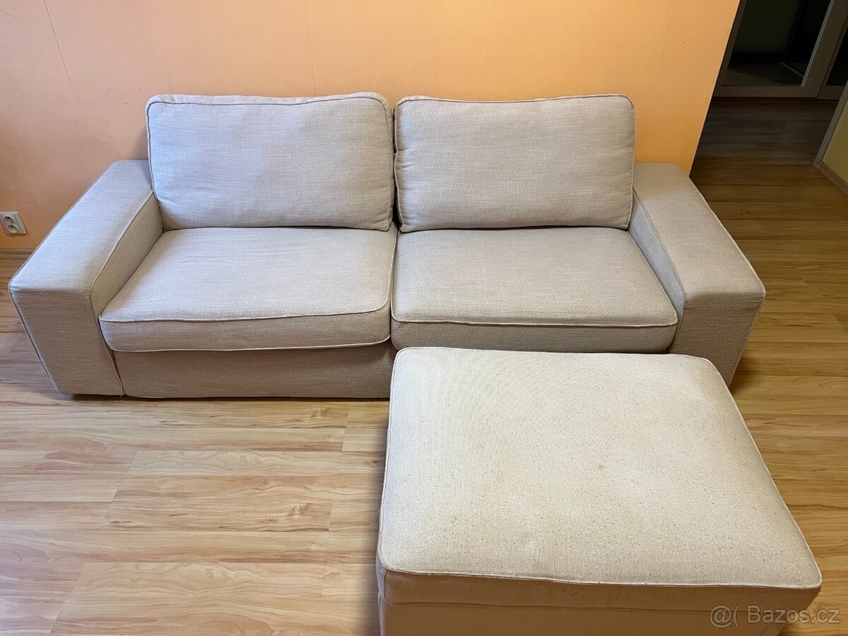 Sedačka s taburetem (podložník)